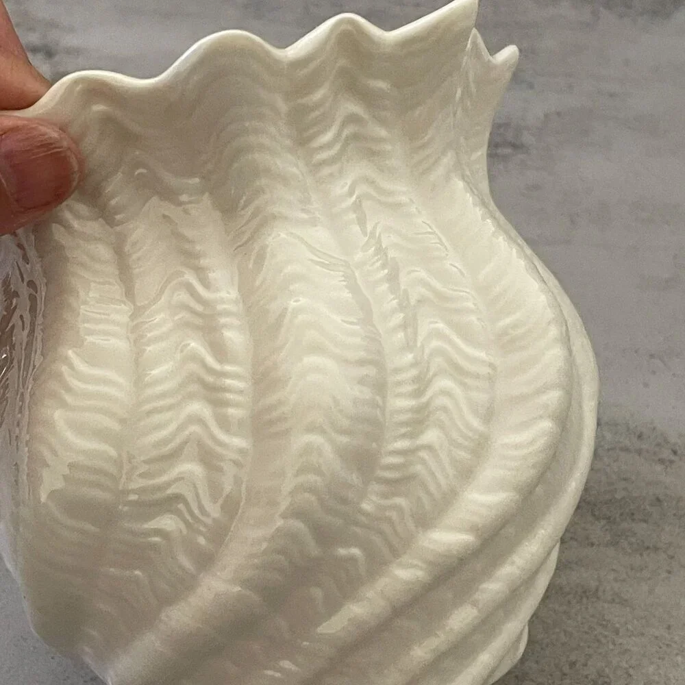 Vintage Belleek Ireland Millennium 2000 4.5